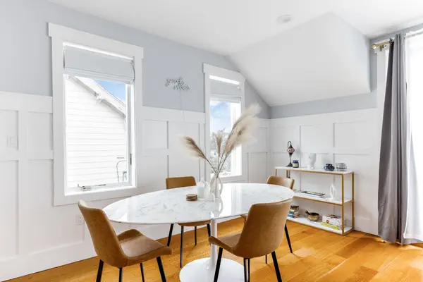 176 Beach 127th St #B, Rockaway Park, NY 11694-1727