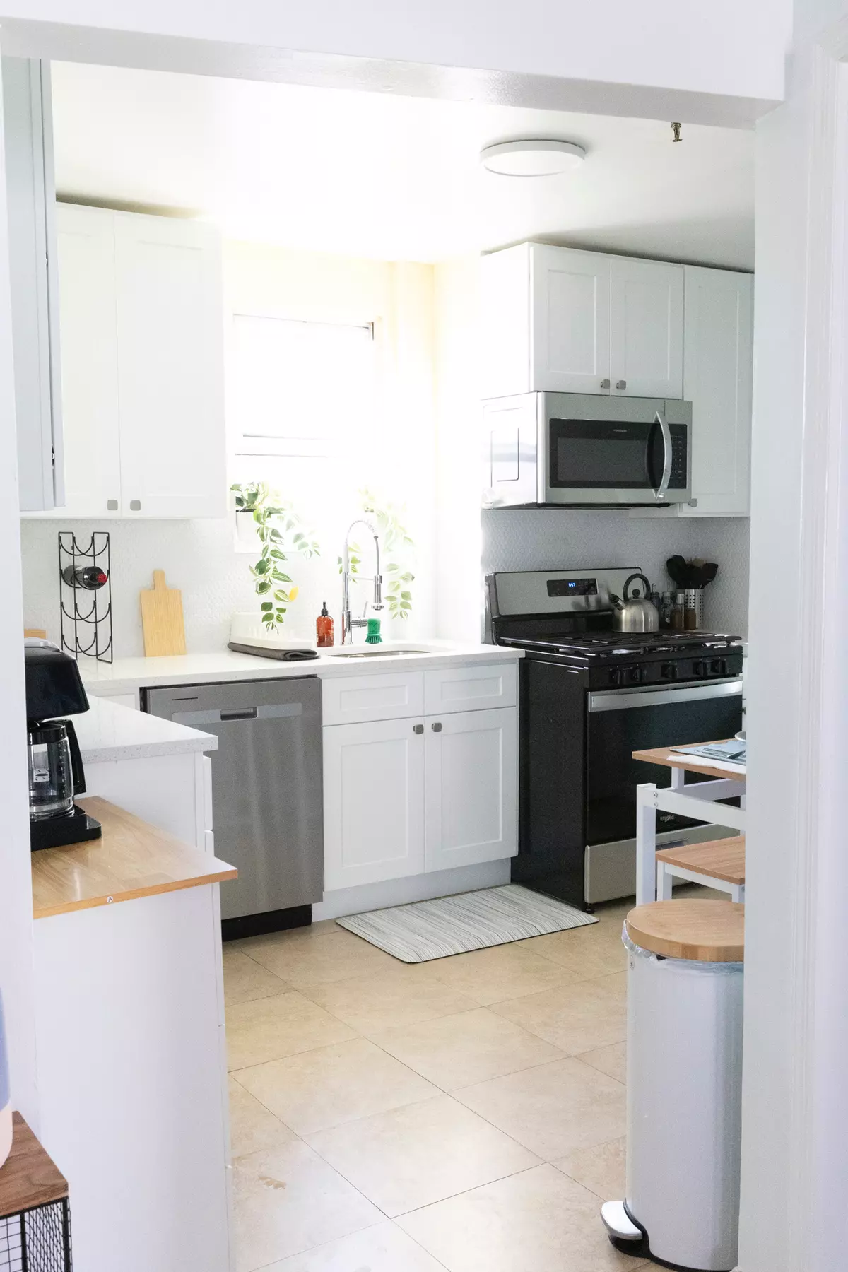 Rockaway Park, NY 11694-2035,148 Beach 118th St #2