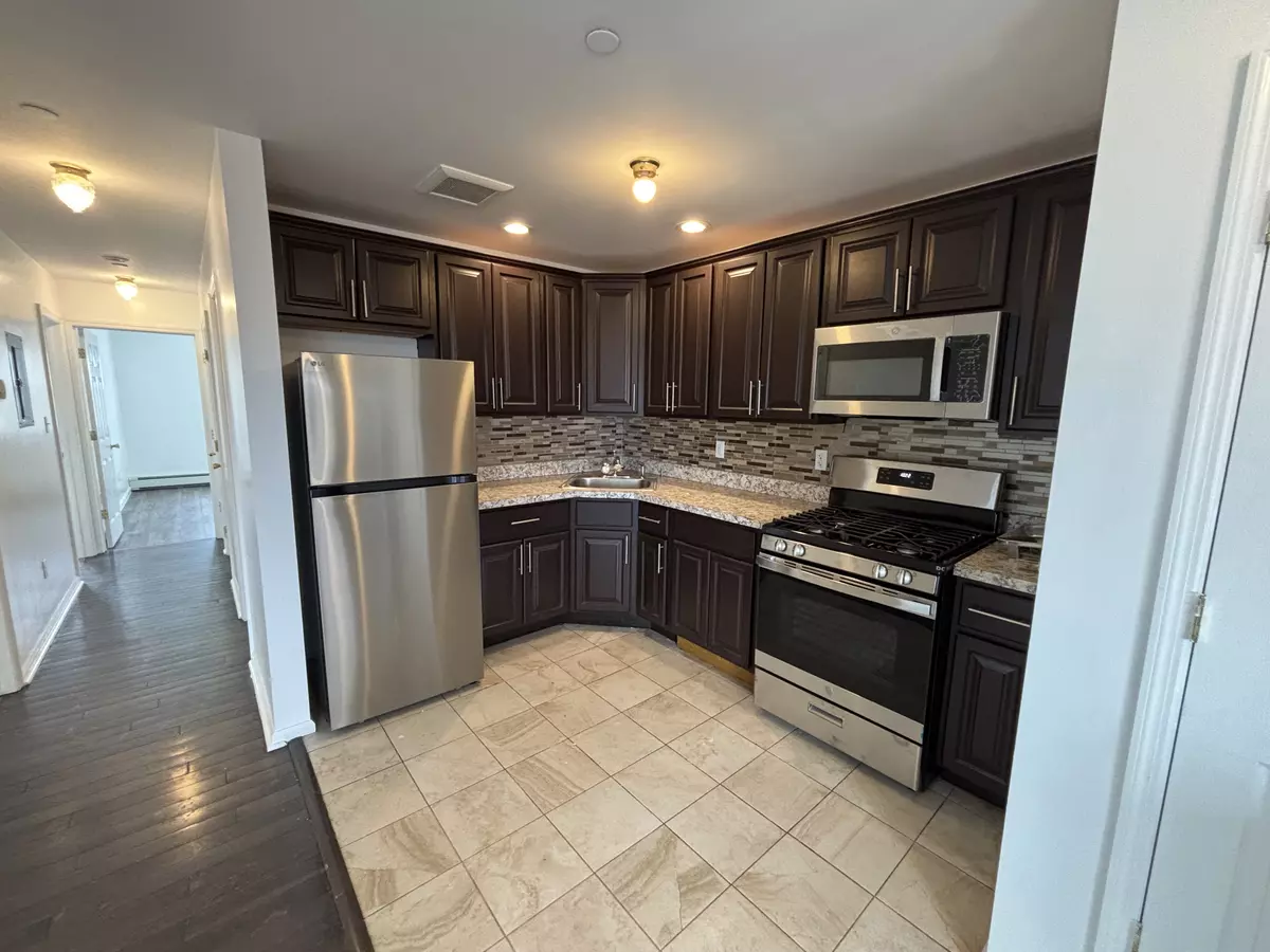 Arverne, NY 11692,62-13 De Costa Ave #1