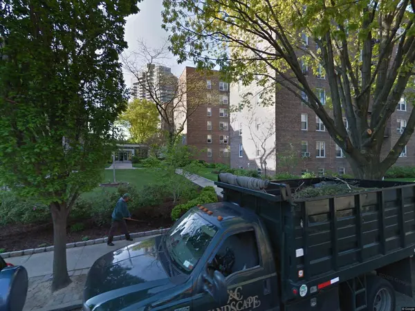 112-20 72nd Dr #c28, Forest Hills, NY 11375