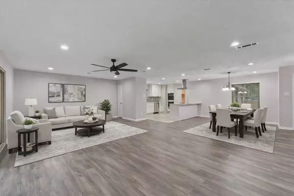 714 Golden Bear LN, Kingwood, TX 77339