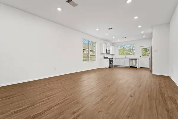 19316 Villa Mesa DR, New Caney, TX 77357