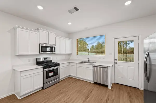 19316 Villa Mesa DR, New Caney, TX 77357