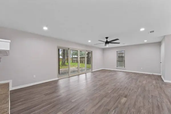 714 Golden Bear LN, Kingwood, TX 77339