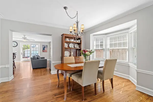 7317 W Greenleaf ST, Chicago, IL 60631