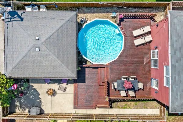 7317 W Greenleaf ST, Chicago, IL 60631