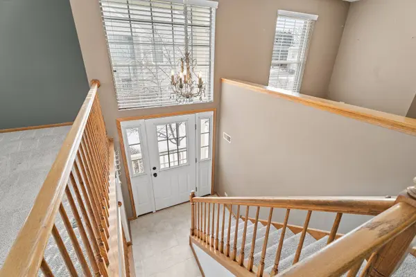 2763 S Embers Lane, Arlington Heights, IL 60005