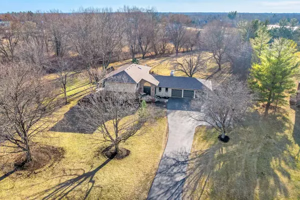 19441 W Tahoe DR, Mundelein, IL 60060