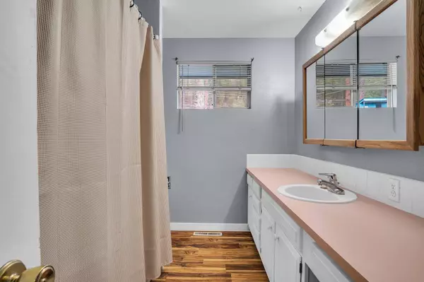 6312 N Royal Dr, Spokane, WA 99208