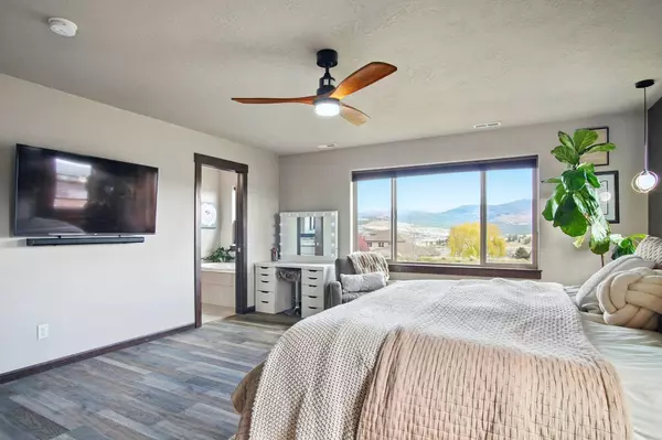 18021 E Daystar Rd, Spokane Valley, WA 99016