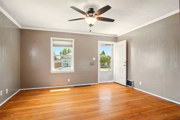 559 E Courtland Ave, Spokane, WA 99207