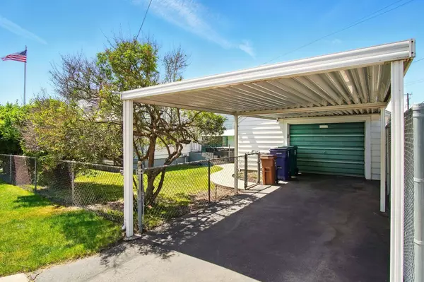 559 E Courtland Ave, Spokane, WA 99207