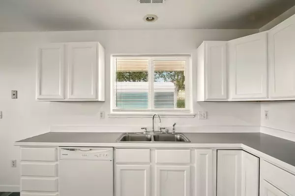 41450 Sunday Bay Rd N, Deer Meadows, WA 99122