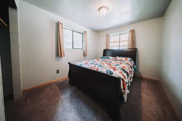 3257 Circle Dr, Valley, WA 99181