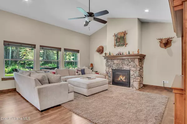 20770 N Penobscot Rd, Rathdrum, ID 83858