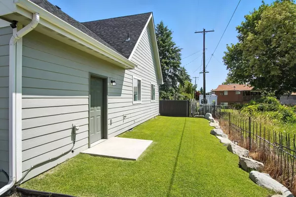 1008 N Vercler Rd, Spokane Valley, WA 99216