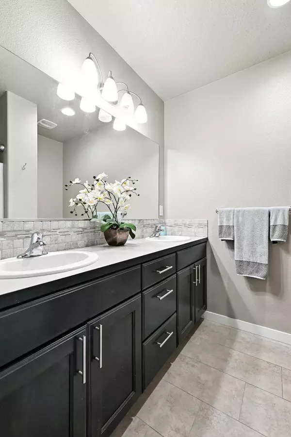 3040 Harvest Bluff Dr, Cheney, WA 99004