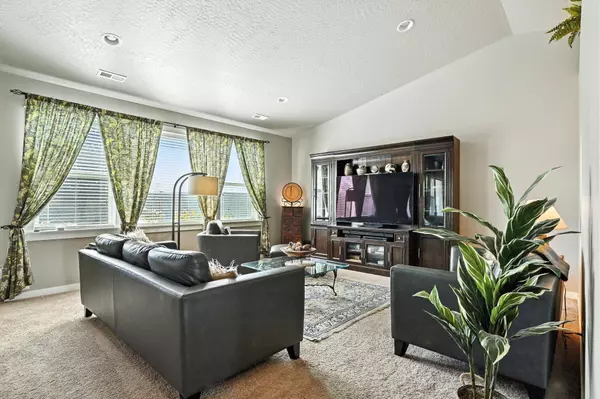 3040 Harvest Bluff Dr, Cheney, WA 99004