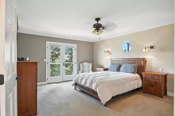 7907 N Cedar Rd, Spokane, WA 99208