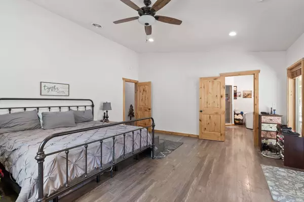 1070 Buck Creek Rd, Newport, WA 99156