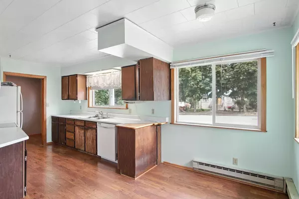 435 N Washington Ave, Newport, WA 99156