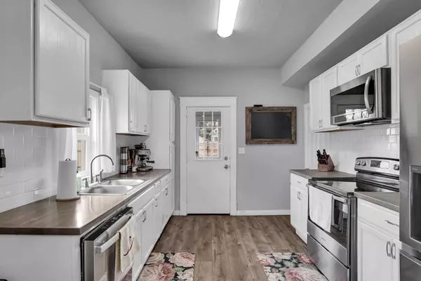 2009 W Carlisle Ave, Spokane, WA 99205