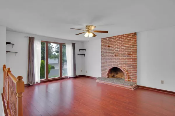 7720 N N Dakota St, Spokane, WA 99208