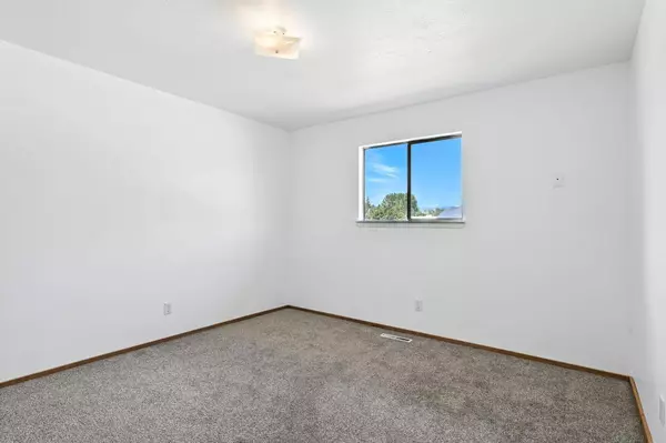 427 W 7th St, Newport, WA 99156