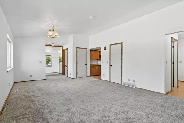 427 W 7th St, Newport, WA 99156