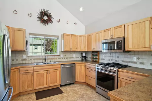 12520 E Aunnic Ln, Spokane Valley, WA 99206