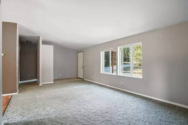 372 Rumsey Dr, Newport, WA 99156