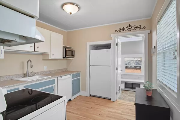 417 E Queen Ave, Spokane, WA 99207