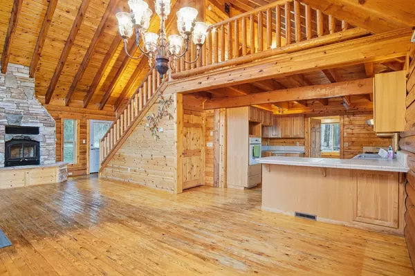 9320 W Seven Mile Rd, Nine Mile Falls, WA 99026