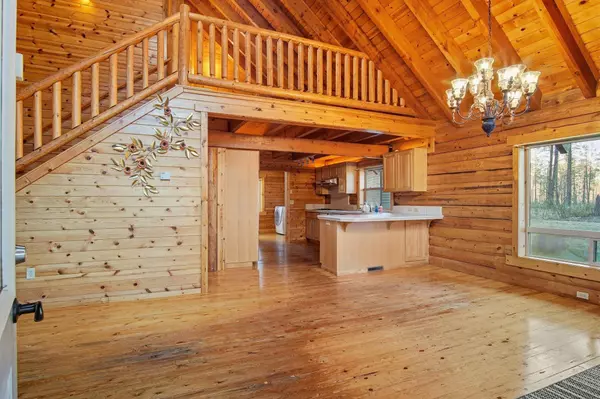 9320 W Seven Mile Rd, Nine Mile Falls, WA 99026