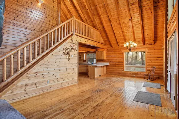 9320 W Seven Mile Rd, Nine Mile Falls, WA 99026