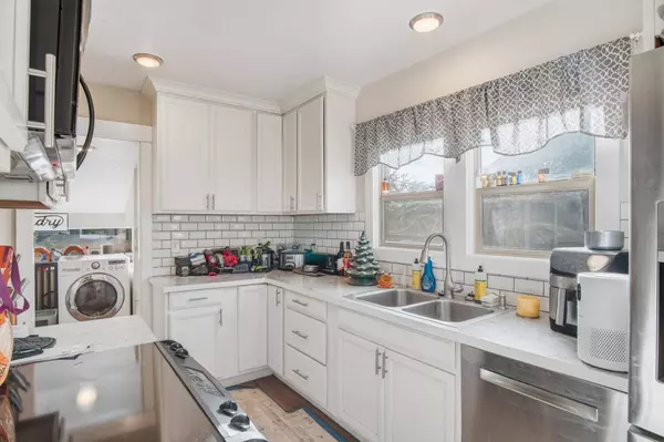 311 W Carlisle Ave, Spokane, WA 99205