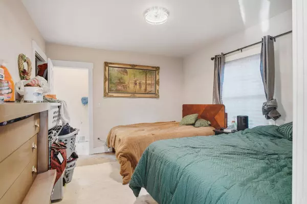 311 W Carlisle Ave, Spokane, WA 99205