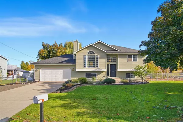 321 S Greenacres Rd, Spokane Valley, WA 99016