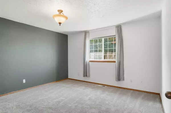 321 S Greenacres Rd, Spokane Valley, WA 99016