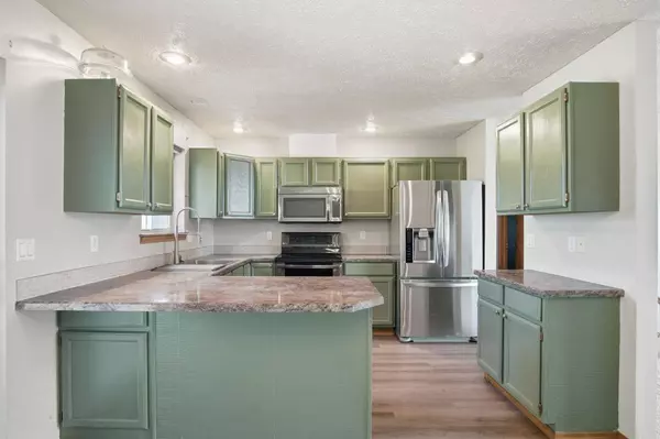 321 S Greenacres Rd, Spokane Valley, WA 99016