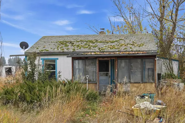 4013 W Hamilton Rd, Deer Park, WA 99006