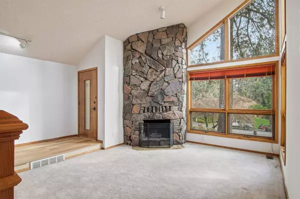 5211 N Elton Rd, Spokane, WA 99212