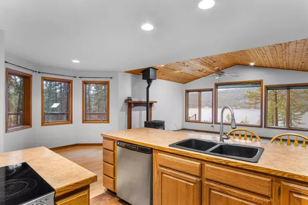 2378 Eagle River WAY, Kettle Falls, WA 99141