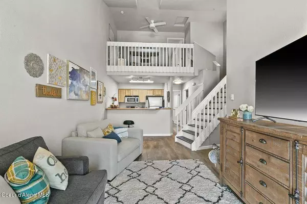 842 N Chase Rd ##203, Post Falls, ID 83854