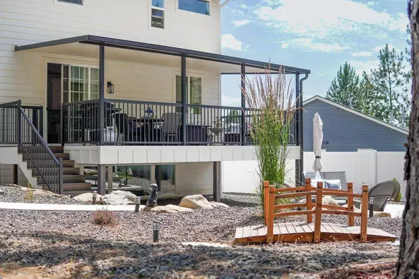 60849 Westview Dr, Nine Mile Falls, WA 99026