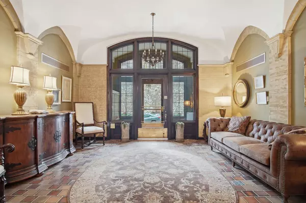 704 W 6th Ave #Unit 302, Spokane, WA 99204