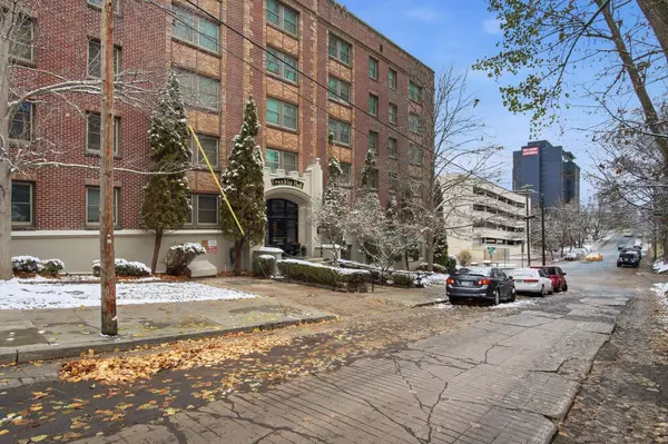 704 W 6th Ave #Unit 302, Spokane, WA 99204