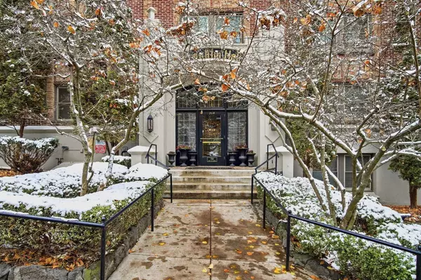 704 W 6th Ave #Unit 302, Spokane, WA 99204