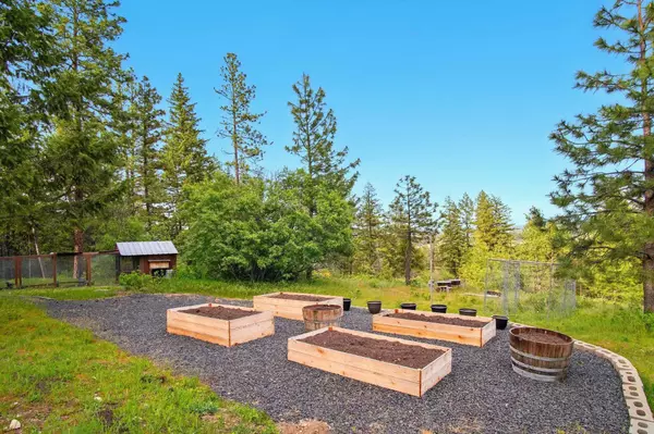 5241 F Hattery-Owens Rd, Deer Park, WA 99006