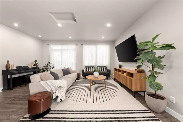 5908 N Monroe St, Spokane, WA 99205